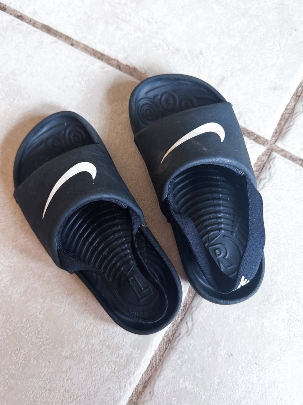 Nike • Kawa Slides